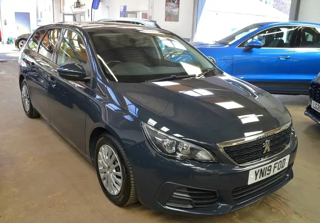 Used Peugeot 308 2019 Grey Estate