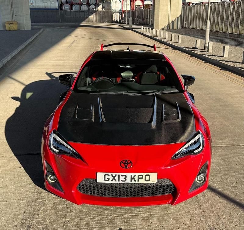 Red Used 2013 Toyota GT86 GT Coupe | £13,900 (A bit pricey) - Image 1/4