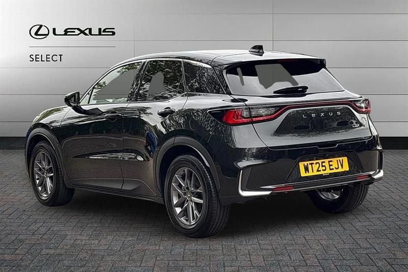 Used Lexus LBX 136 HP (100 kW) 2025 Forrest brown synth leather SUV