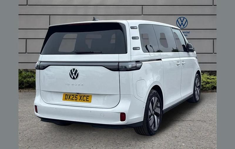 Usado VW ID. Buzz Pro 210 kW (286 HP) 2025 Branco Monovolume