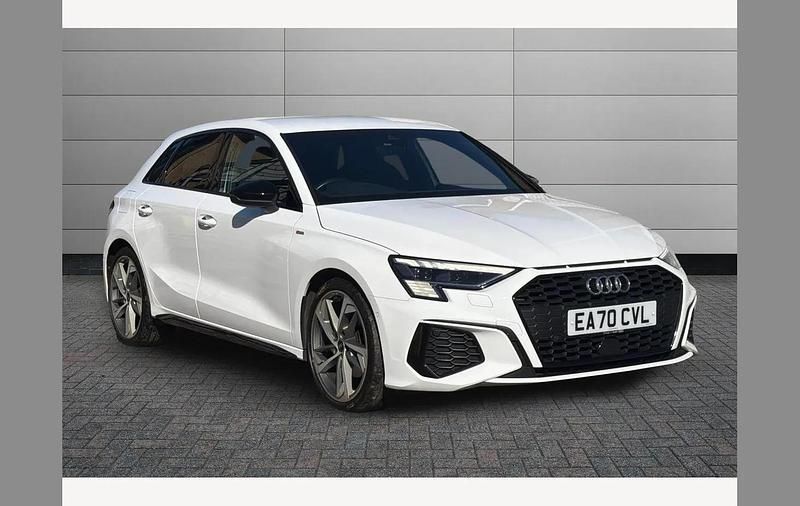 Used Audi A3 Comfort 150 HP (110 kW) 2020 Ibis white Sedan