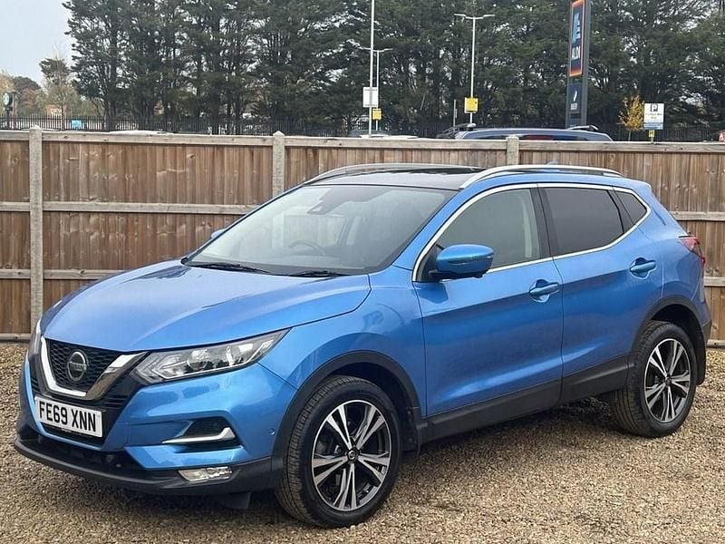 Blue Used 2019 Nissan Qashqai N-Connecta SUV | £9,700 (Super price) - Image 1/4