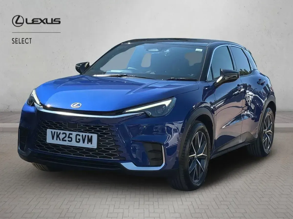 Used Lexus LBX 136 HP (100 kW) 2025 Blue/black SUV