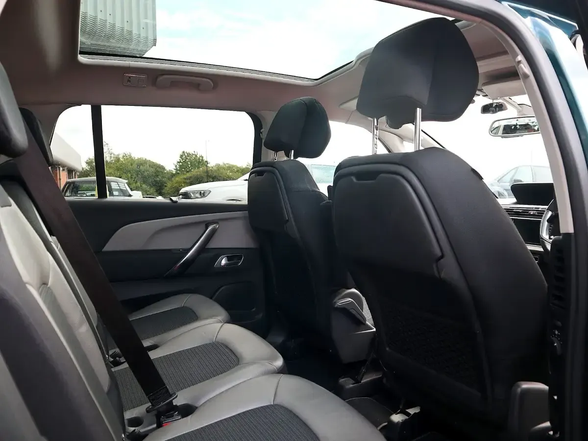 Used Citroën Grand C4 Picasso Flair 130 HP (95 kW) 2020 Blue MPV