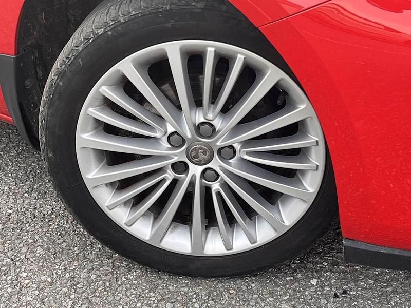 Used Vauxhall Astra Elite 2019 Red Hatchback