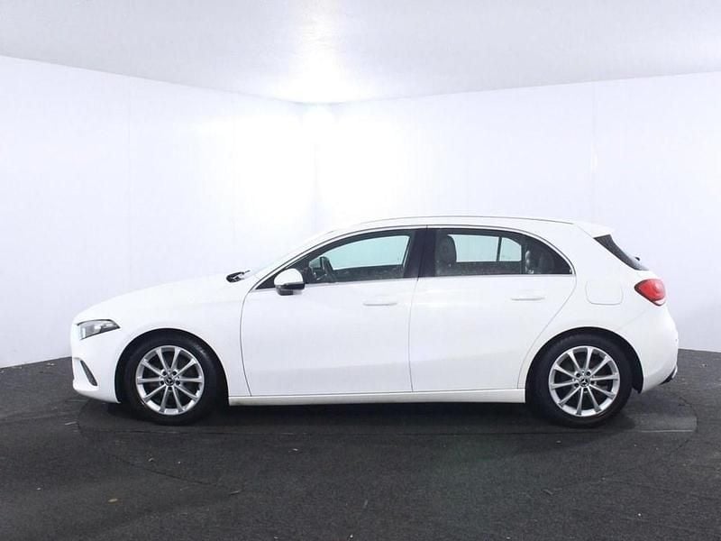 Used Mercedes A180 116 HP (85 kW) 2018 White Hatchback