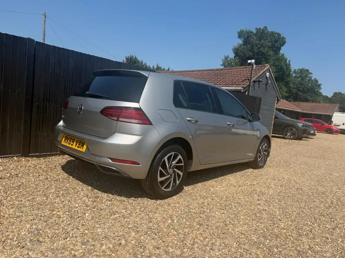 Used VW Golf VII Match 115 HP (84 kW) 2019 Silver Hatchback