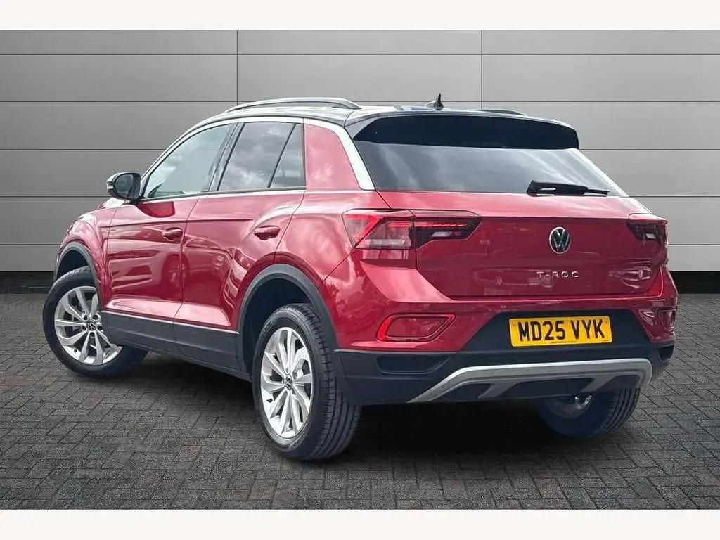 Used VW T-Roc Match 115 HP (84 kW) 2025 Red SUV