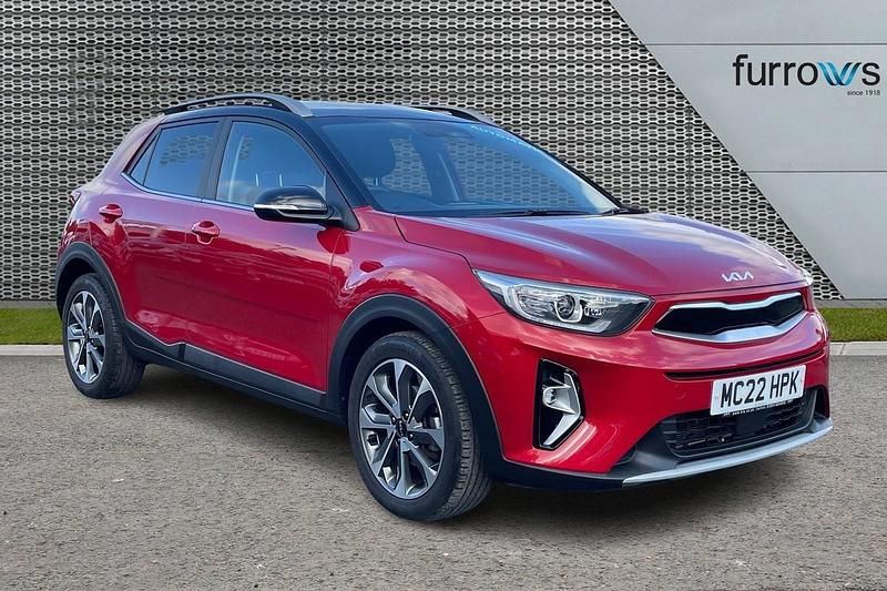 Red Used 2022 Kia Stonic SUV | £16,390 (Fair price) - Image 1/4