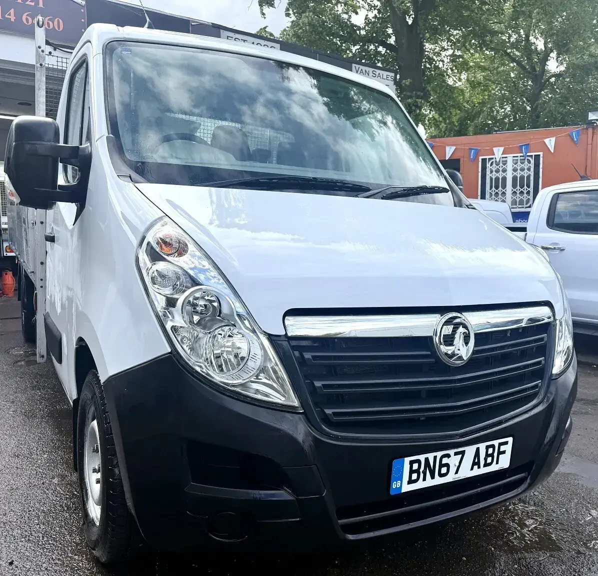 Used Vauxhall Movano 130 HP (95 kW) 2018 White MPV