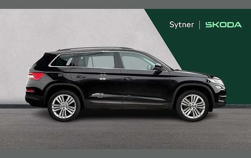 Used Skoda Kodiaq SE L 187 HP (137 kW) 2021 Black magic pearl effect SUV