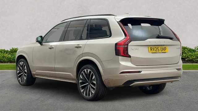 Used Volvo XC90 Plus 247 HP (181 kW) 2025 SUV