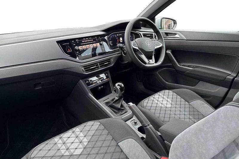 New VW Polo R-line 95 HP (69 kW) 2026 Reflex silver Hatchback