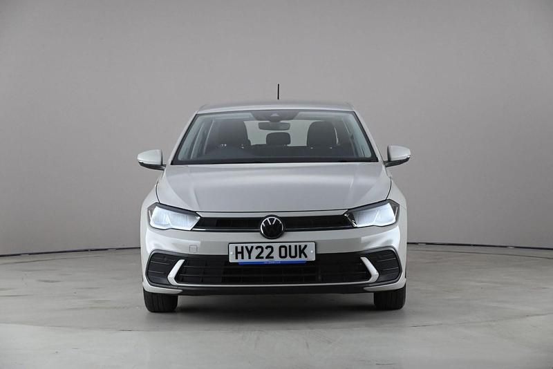 Begagnad VW Polo Life 2022 Grå Halvkombi