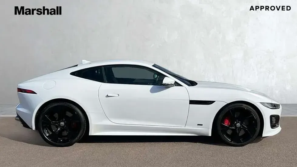 Used Jaguar F-Type Supercharged 450 HP (330 kW) 2023 Solid  fuji white Coupe