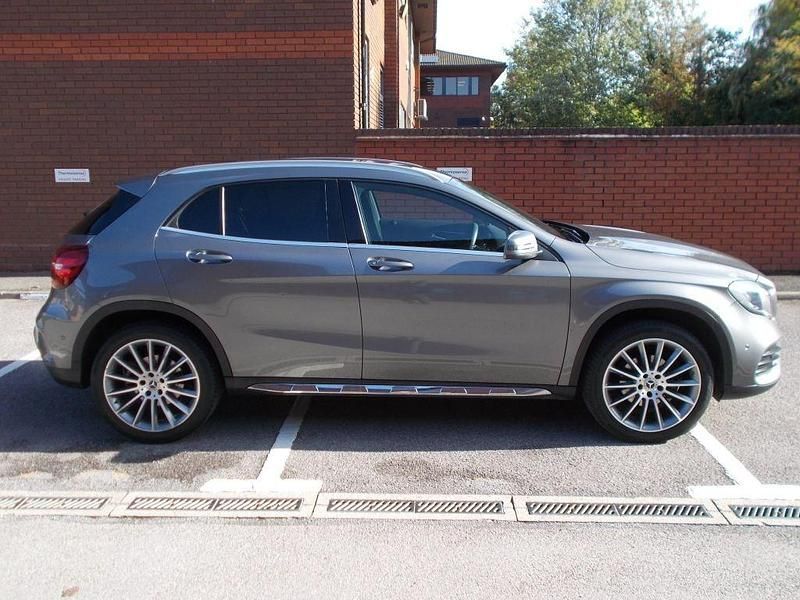 Used Mercedes GLA180 AMG line 122 HP (89 kW) 2019 Grey SUV