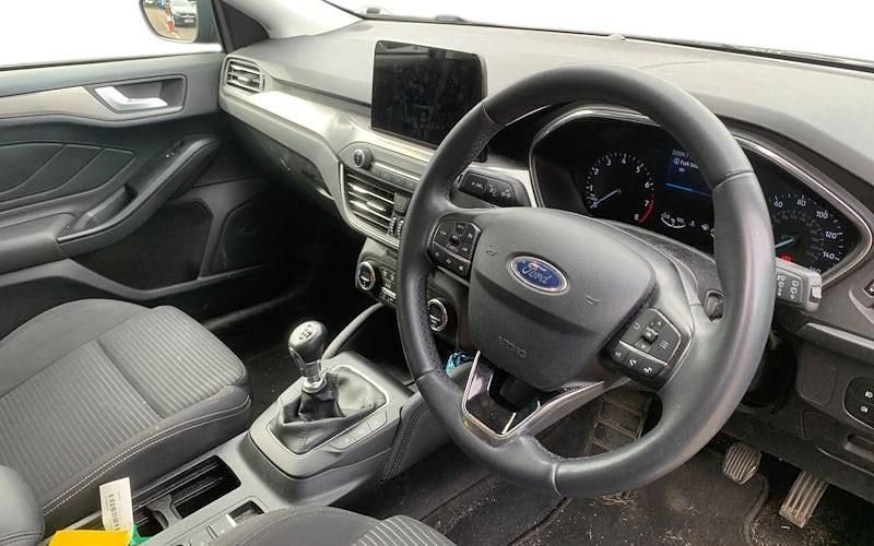 Used Ford Focus Titanium 125 HP (91 kW) 2019 Blue Hatchback