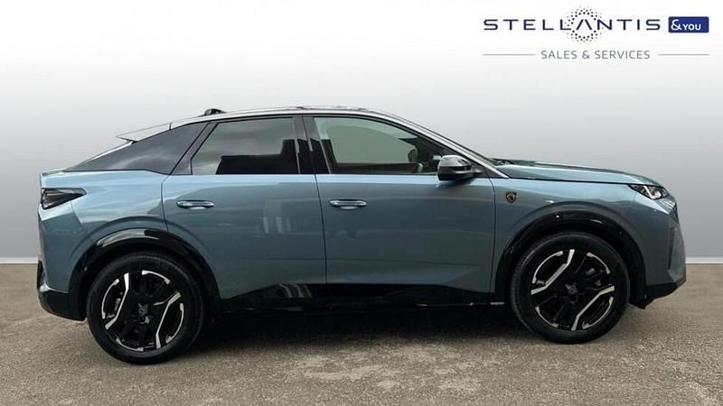 Used Peugeot e-3008 GT 152 kW (207 HP) 2025 Blue SUV