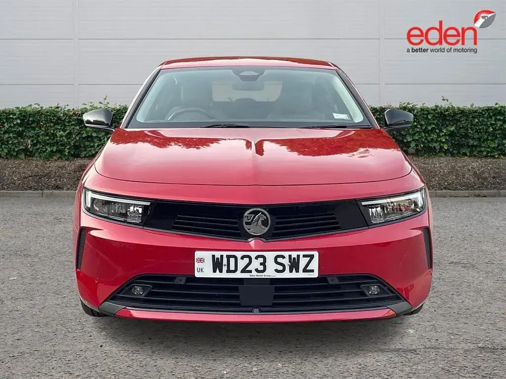 Used Vauxhall Astra Design Edition 110 HP (80 kW) 2023 Hatchback