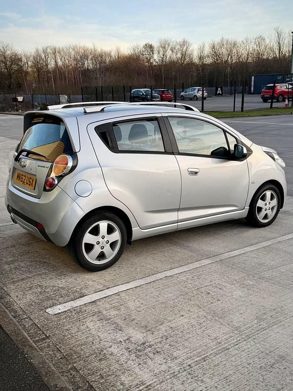 Used Chevrolet Spark LT 81 HP (59 kW) 2012 Silver Hatchback