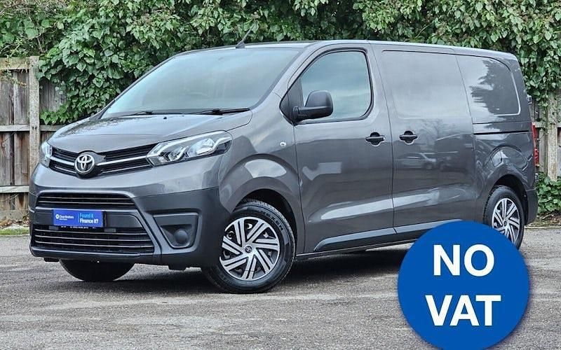 Used 2024 Toyota Proace Active MPV | £14,975 (Fair price) - Image 1/4