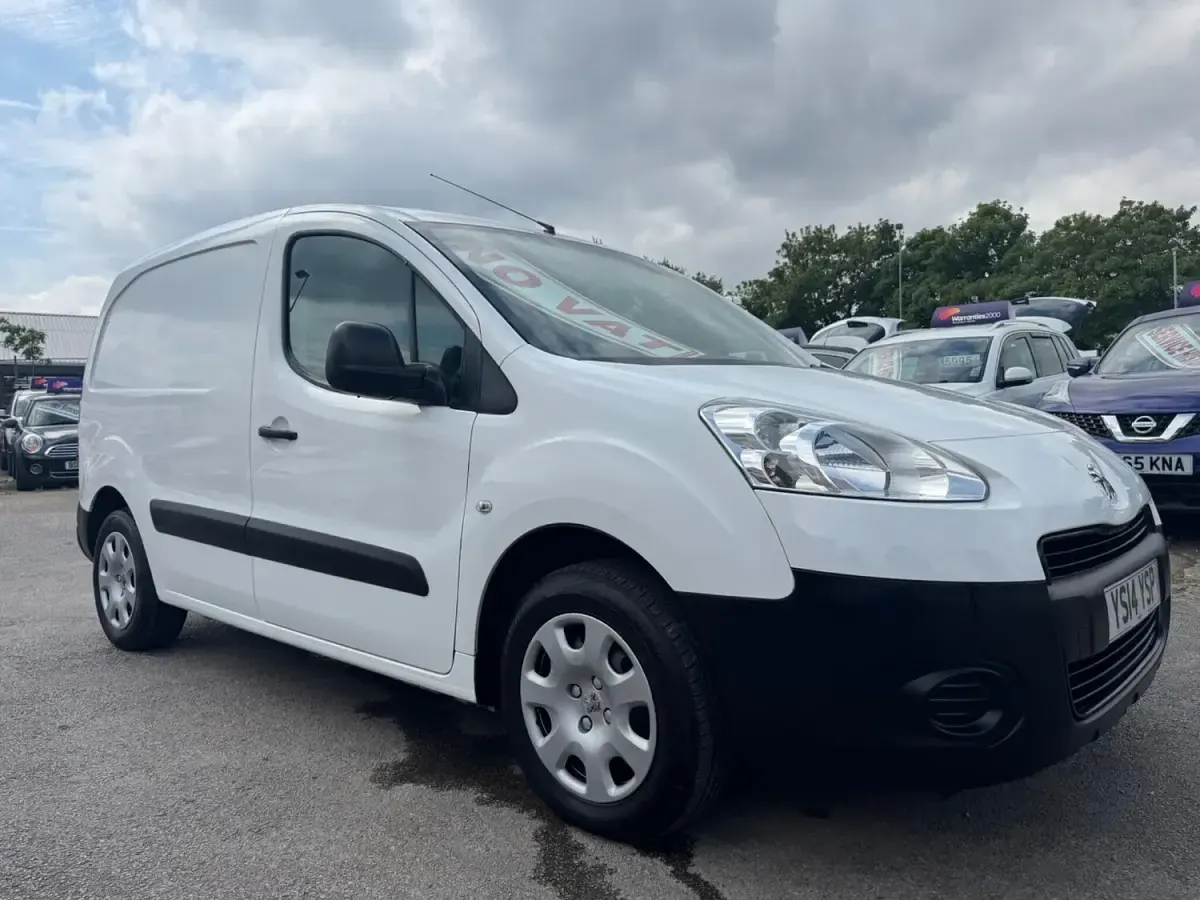 Used Peugeot Partner 2014 White