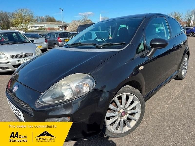 Used Fiat Punto 77 HP (56 kW) 2014 Black Hatchback