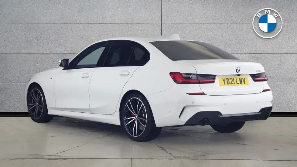 Used BMW 318 M Sport 150 HP (110 kW) 2021 White Sedan