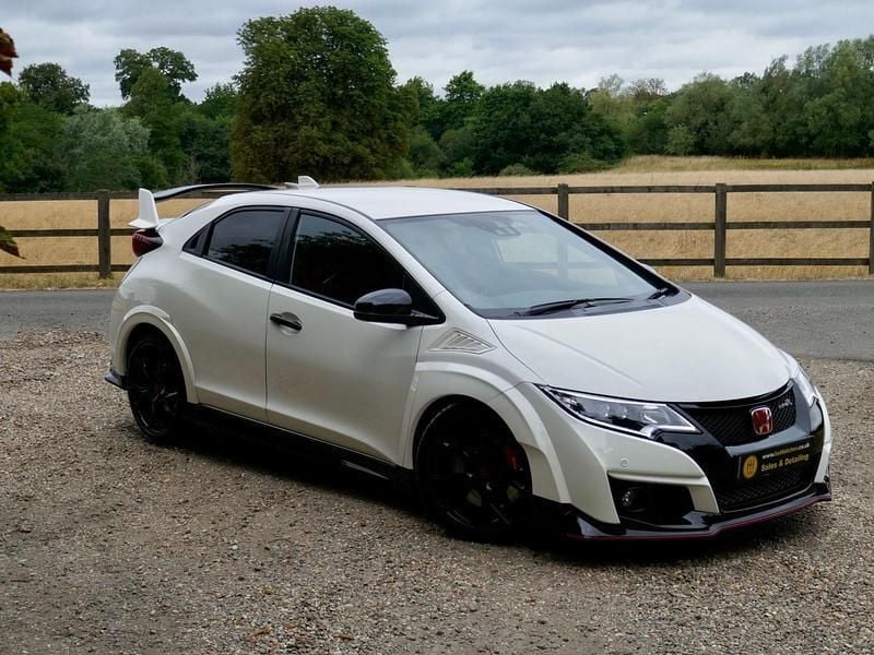 White Used 2016 Honda Civic Type R GT Hatchback | £20,995 (Fair price) - Image 1/4