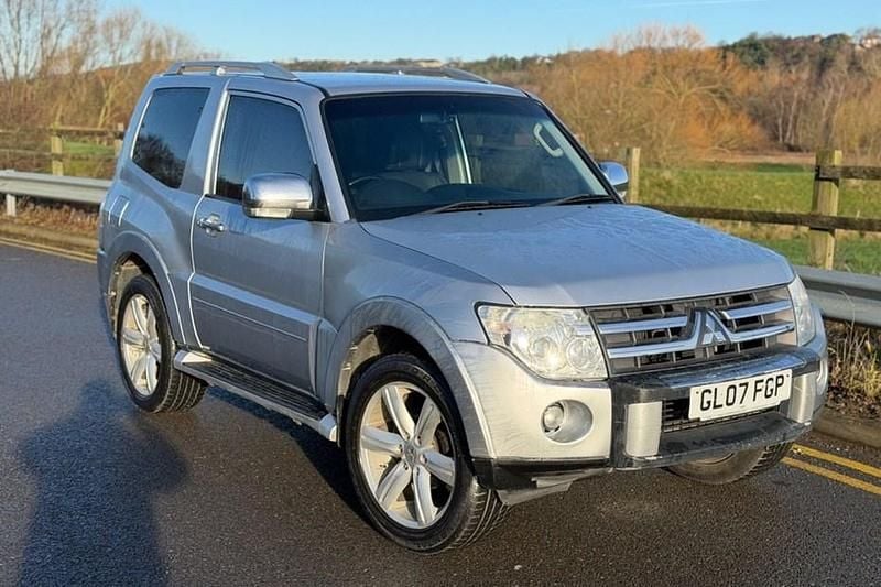Silver Used 2007 Mitsubishi Shogun Warrior SUV | £4,995 (Fair price) - Image 1/1