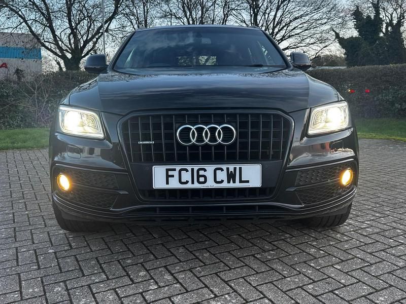 Begagnad Audi Q5 S-line plus 2016 Svart SUV