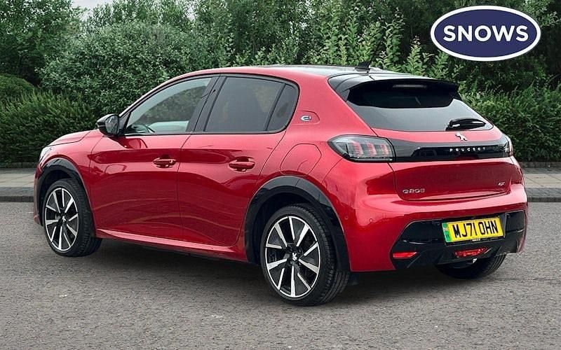 Used Peugeot e-208 Premium 100 kW (136 HP) 2021 Red Hatchback