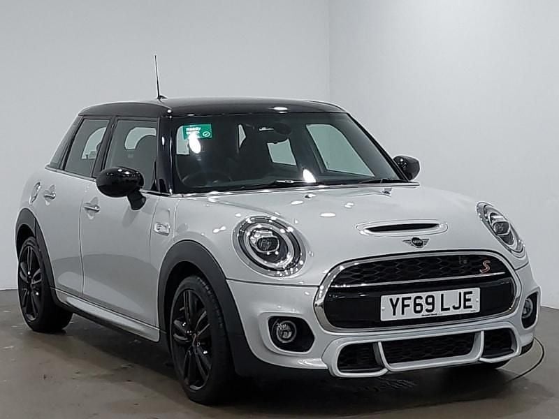 Used Mini Cooper S Sport 192 HP (141 kW) 2019 Silver Hatchback