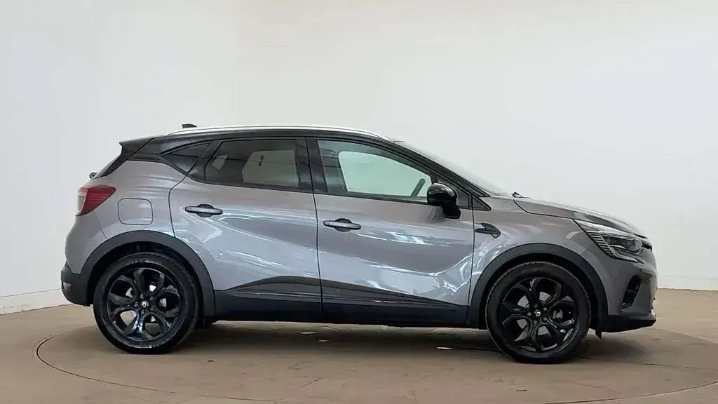 Used Renault Captur Rive Gauche 142 HP (104 kW) 2022 Grey/black  SUV