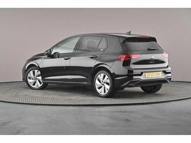 Used VW Golf VIII 204 HP (150 kW) 2025