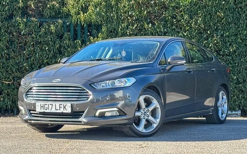 Used Ford Mondeo Titanium 180 HP (132 kW) 2017 Grey Hatchback
