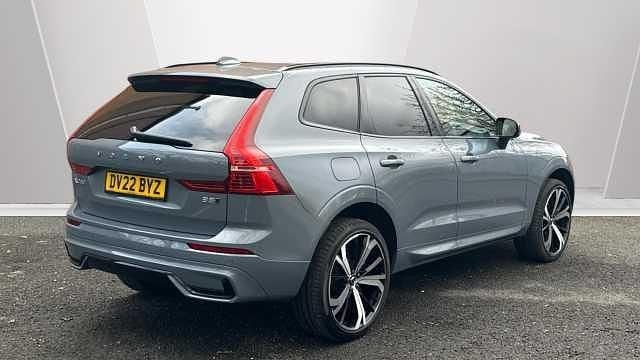 Used Volvo XC60 R-Design Pro 247 HP (181 kW) 2022 SUV