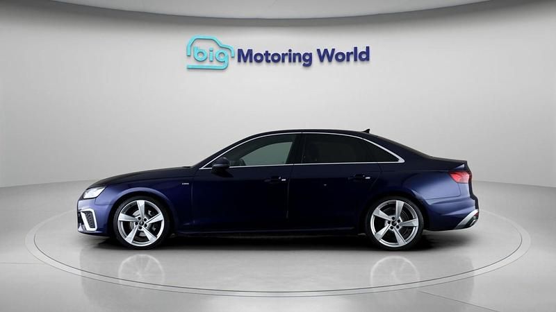 Used Audi A4 S-Line 148 HP (108 kW) 2022 Blue Sedan