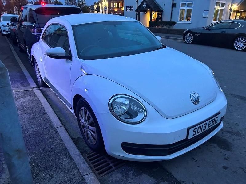 Used VW Beetle 105 HP (77 kW) 2013 White Hatchback