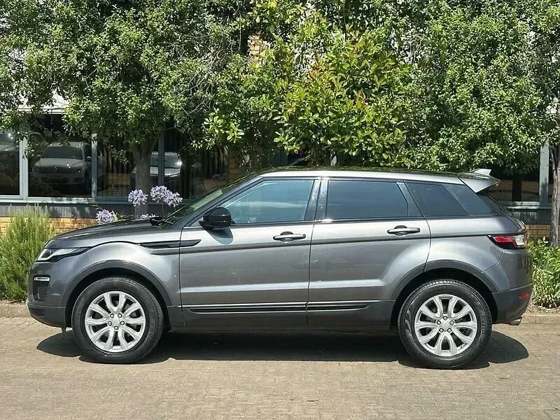 Used Land Rover Range Rover evoque SE 2016 Grey Estate