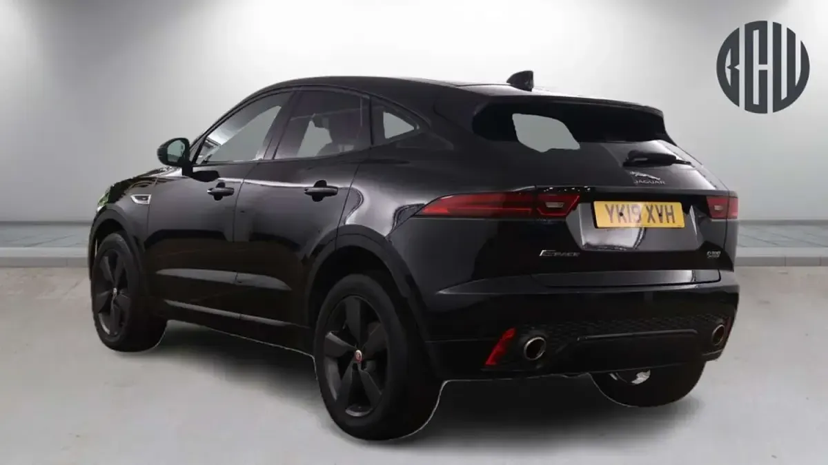 Used Jaguar E-Pace R-Dynamic 180 HP (132 kW) 2019 Black SUV