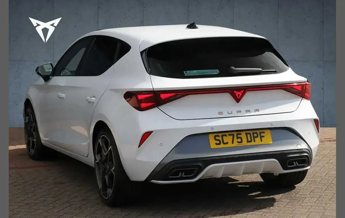 Used Cupra Leon 147 HP (108 kW) 2026 White Hatchback