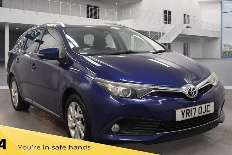 Used 2017 Toyota Auris Touring Sports Business Edition Estate | £9,500 (Fair price) - Image 1/1