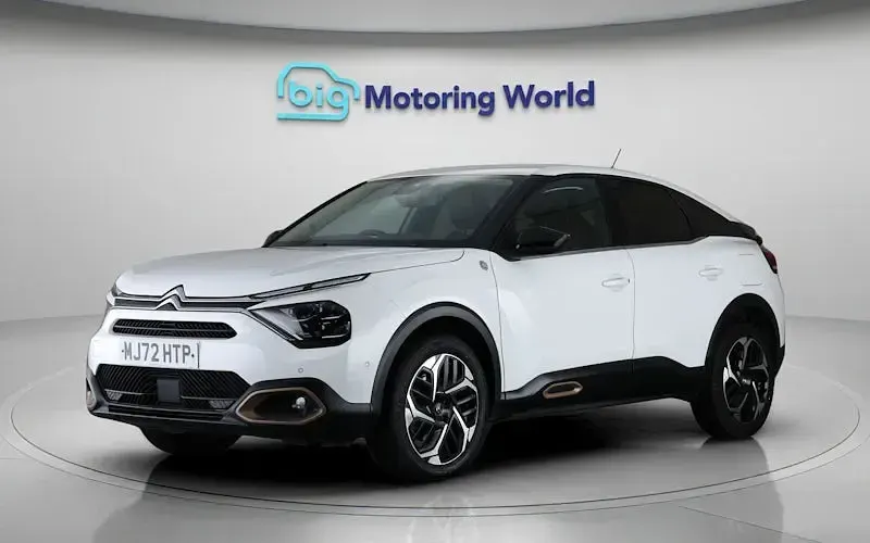 Begagnad Citroën C4 PureTech 131 HK (96 kW) 2022 Vit SUV