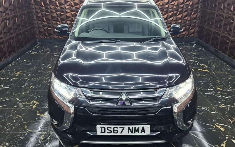 Used Mitsubishi Outlander P-HEV 203 HP (149 kW) 2018 Estate