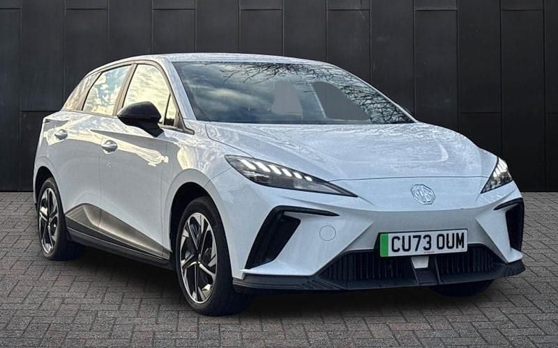 Used 2024 MG MG4 EV SE Hatchback | £14,472 (Fair price) - Image 1/3