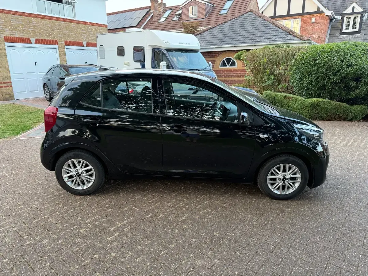 Used Kia Picanto 66 HP (48 kW) 2022 Black Hatchback