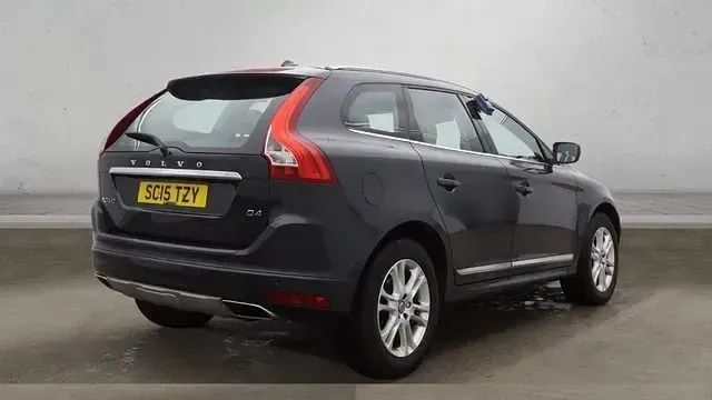 Used Volvo XC60 SE Lux 190 HP (139 kW) 2015 Grey SUV