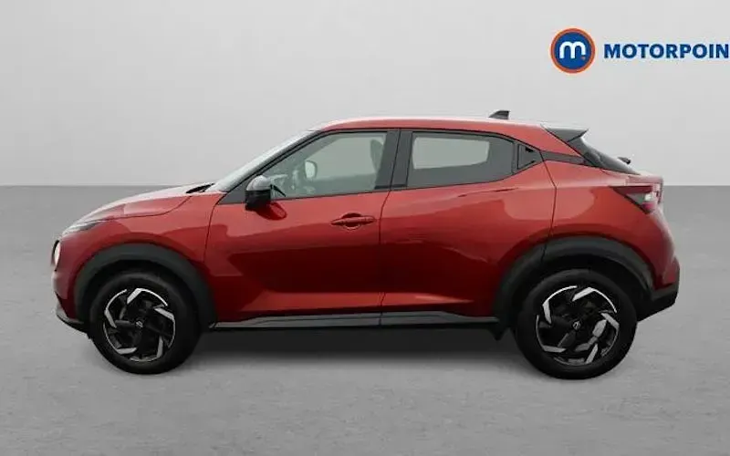 Used Nissan Juke N-Connecta 114 HP (83 kW) 2023 Red SUV