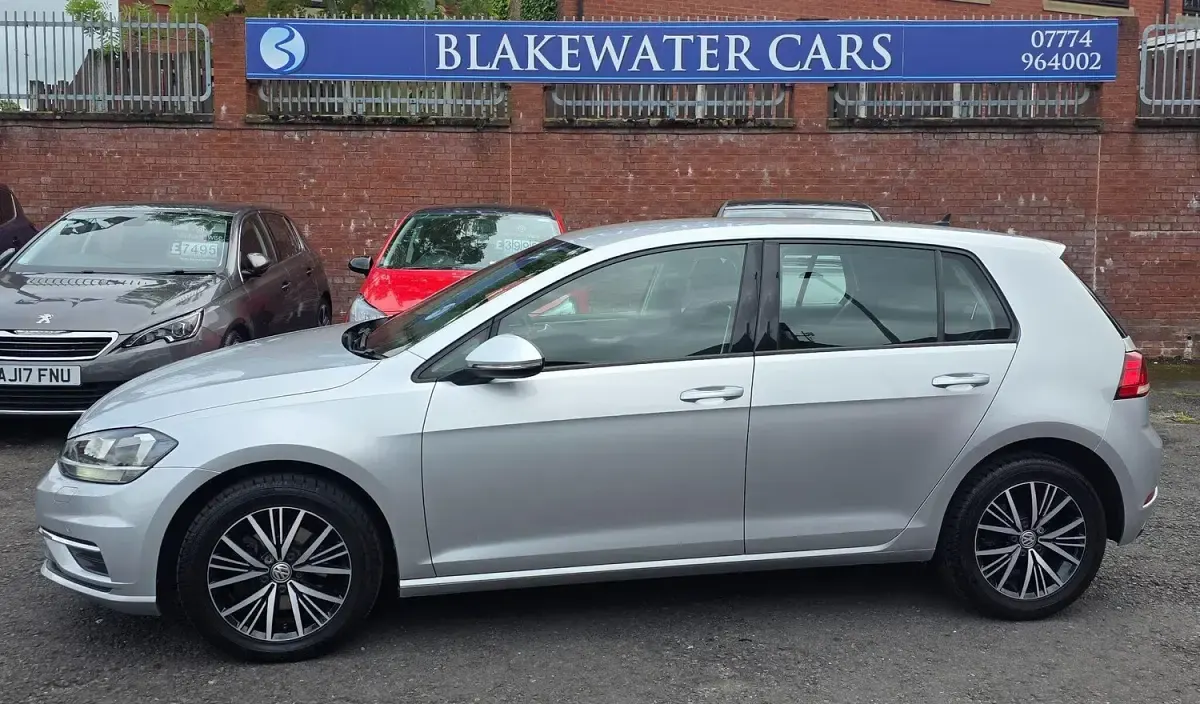 Used VW Golf VII SE 150 HP (110 kW) 2019 Silver Hatchback